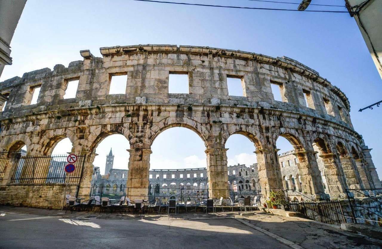 Colosseum Garden Studio Apartments Πούλα Εξωτερικό φωτογραφία