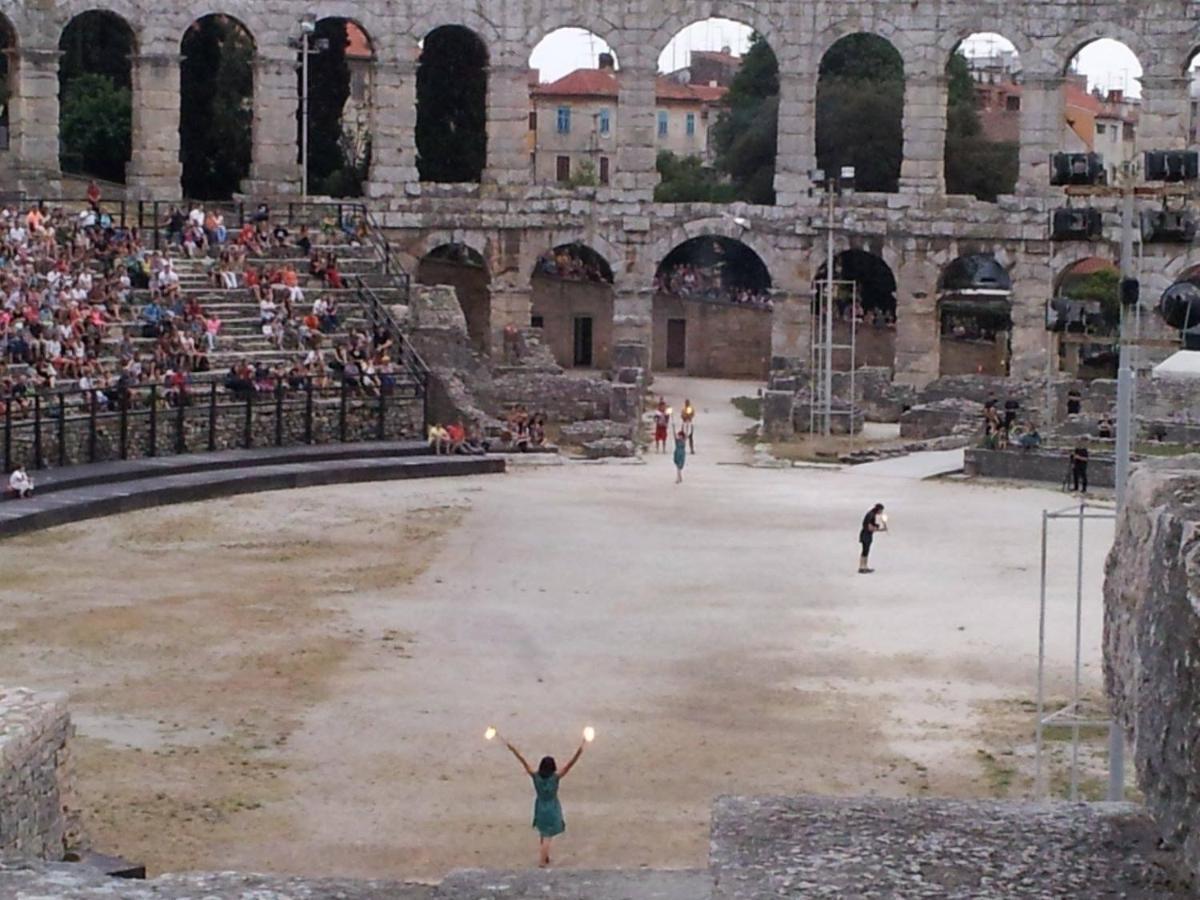 Colosseum Garden Studio Apartments Πούλα Εξωτερικό φωτογραφία
